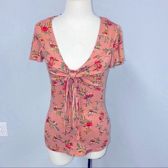 Juniors short sleeve top NWT - Picture 1 of 6